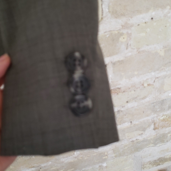 The Limited Cassidy Fit Travel Suit - Picture 2 of 8